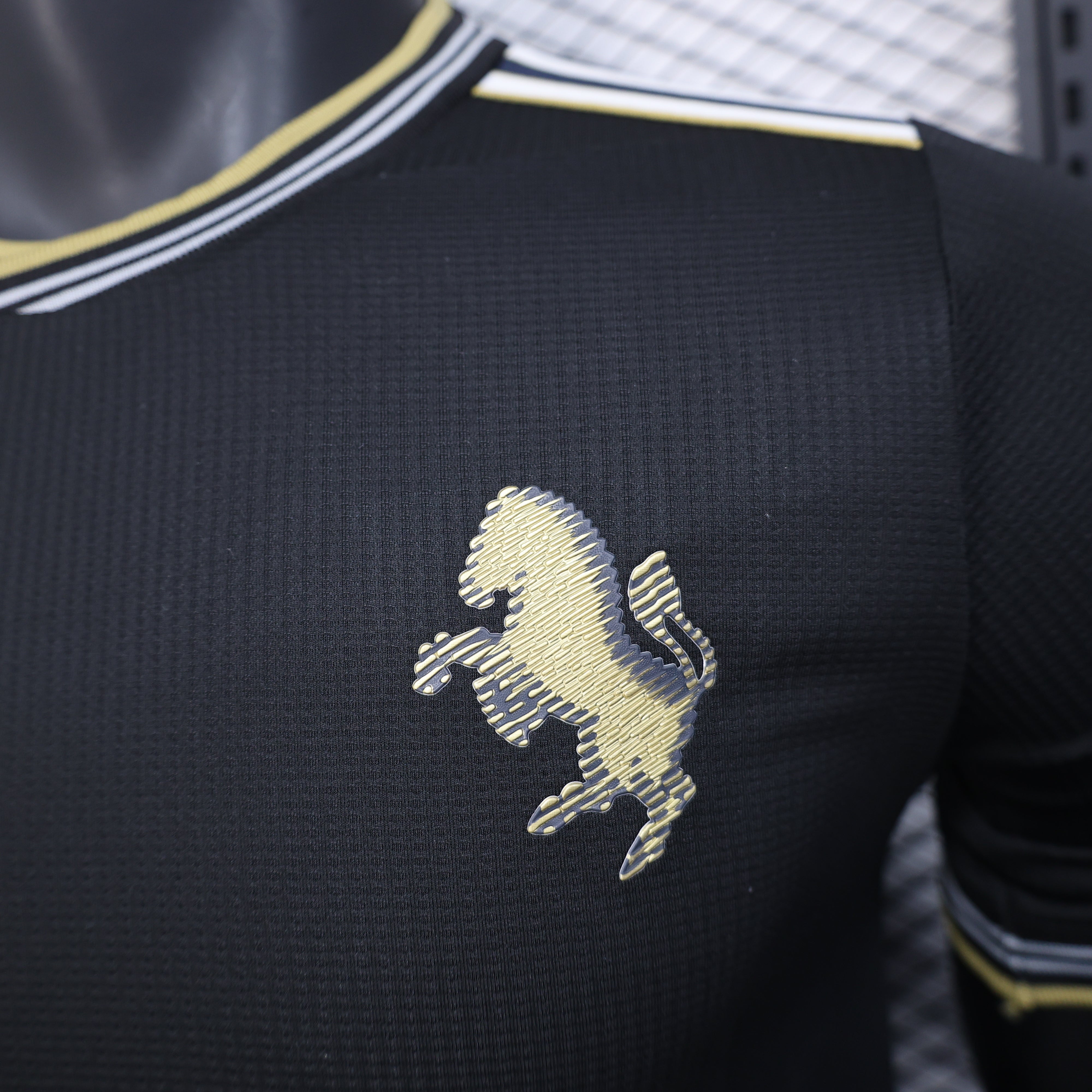 2025-26 Juventus Special Gold-White Player S-2XL
