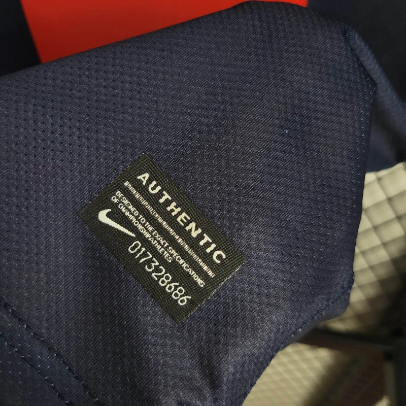 2013/2014 Retro Paris Saint-Germain Home Football Shirt 1:1 Thai Quality