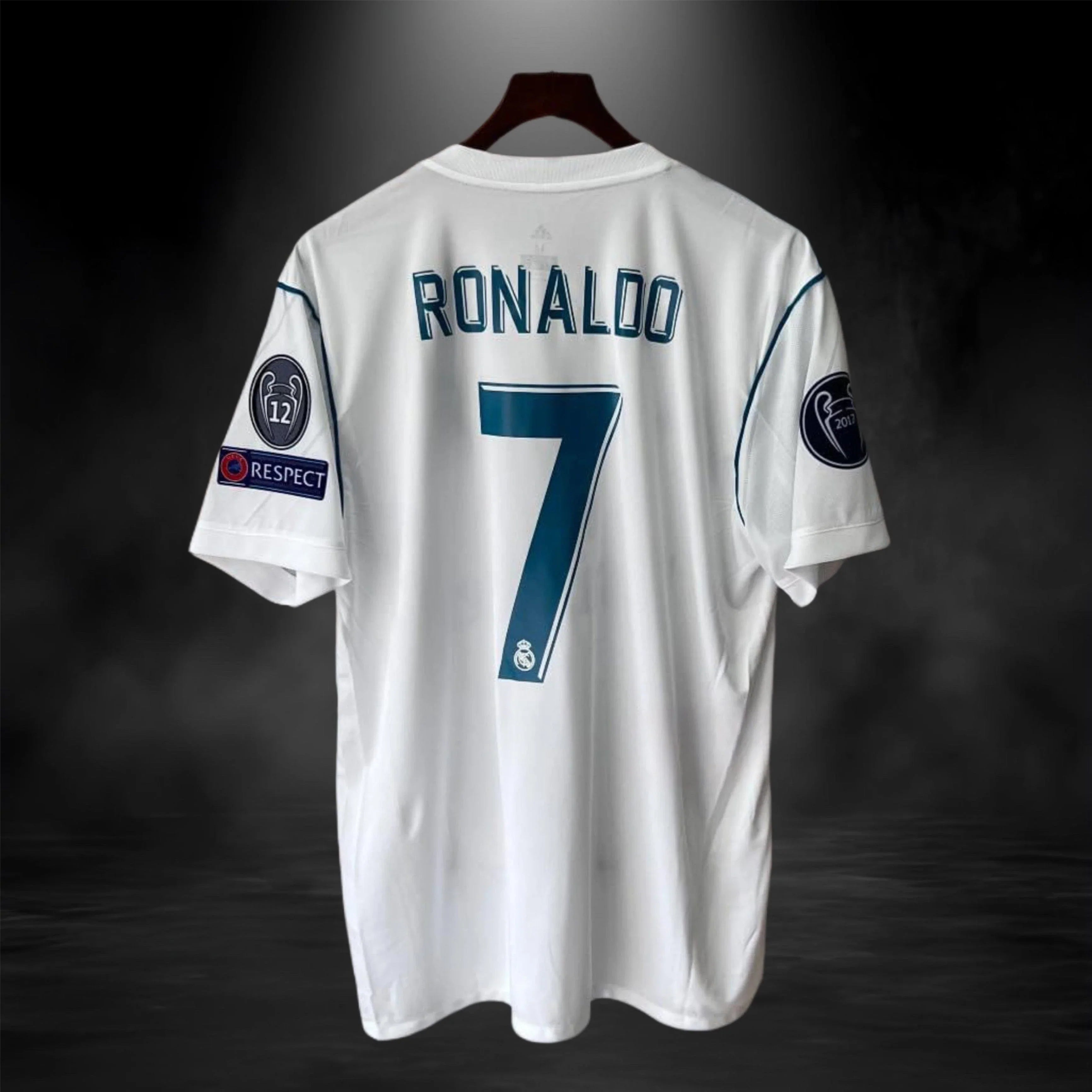REAL MADRID 2017-18 RETRO