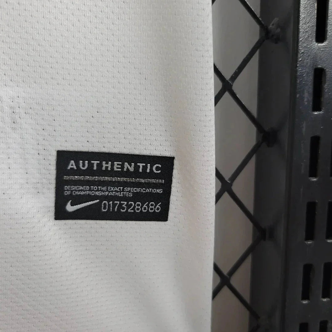 2010/2011 Retro Juventus Away Football Shirt 1:1 Thai Quality