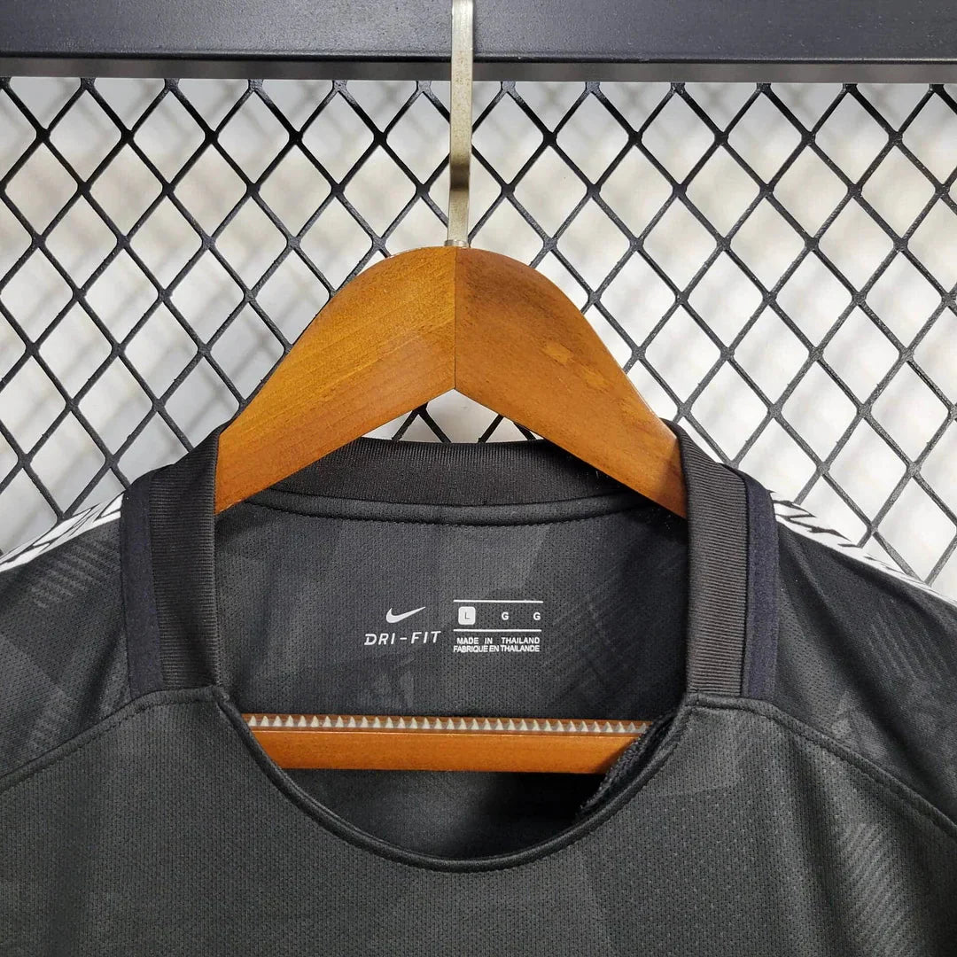 2017/2018 Retro Paris Saint-Germain Away Football Shirt